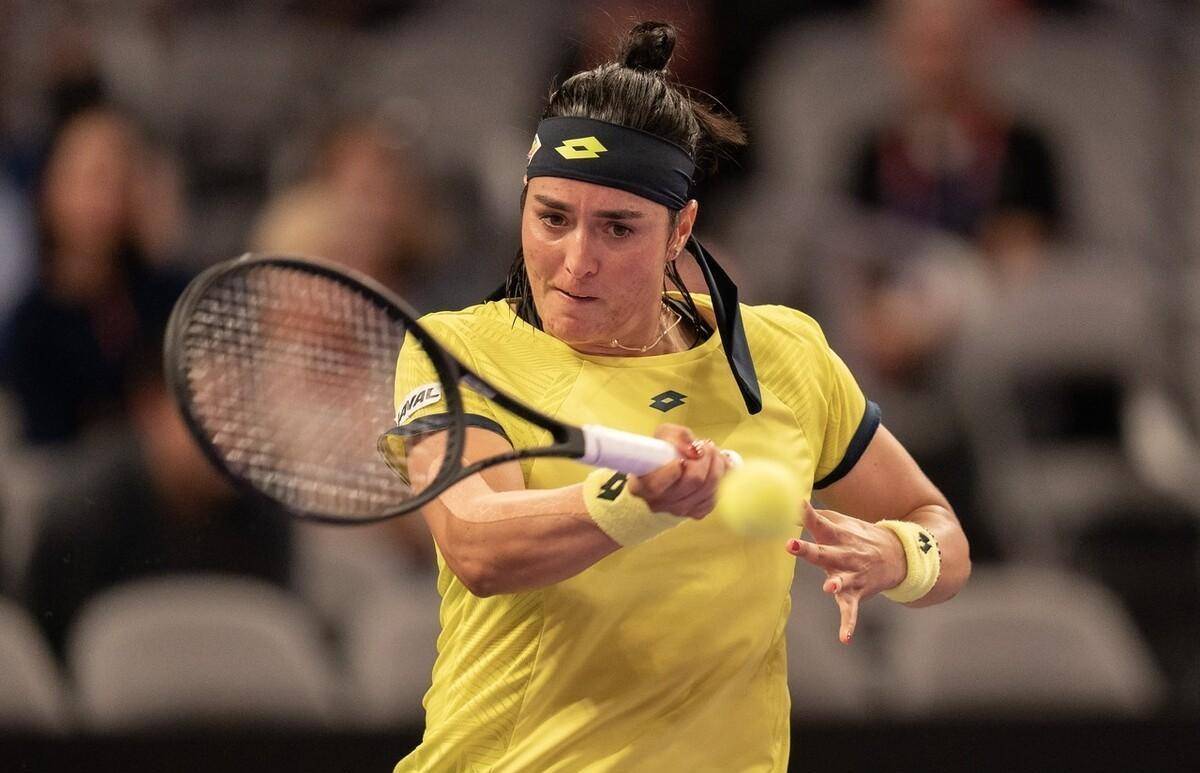 Yabo Sports-TL带队取胜！，阿扎伦卡重要时刻爆冷热度持续攀升-Yabo Sports